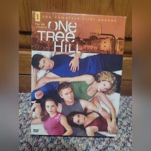 One Tree Hill Season 1 DVD set